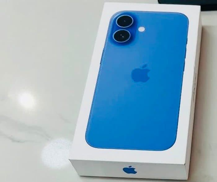 iPhone 16